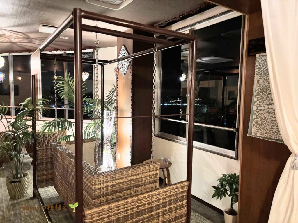 SAYAの風 ラウンジコーナー ブランコ