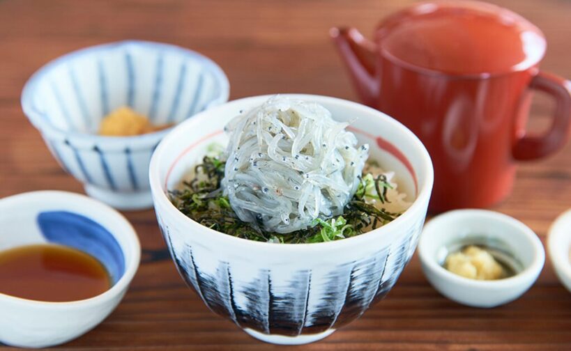 引用 公式HPより 絶景レストラン うずの丘 淡路島の生しらす 味めぐり丼